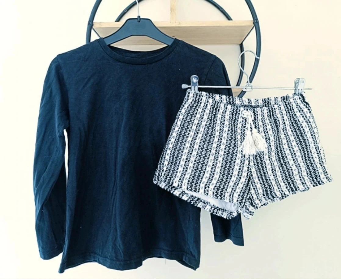 10 ans ensemble teeshirt sans marque et short zara